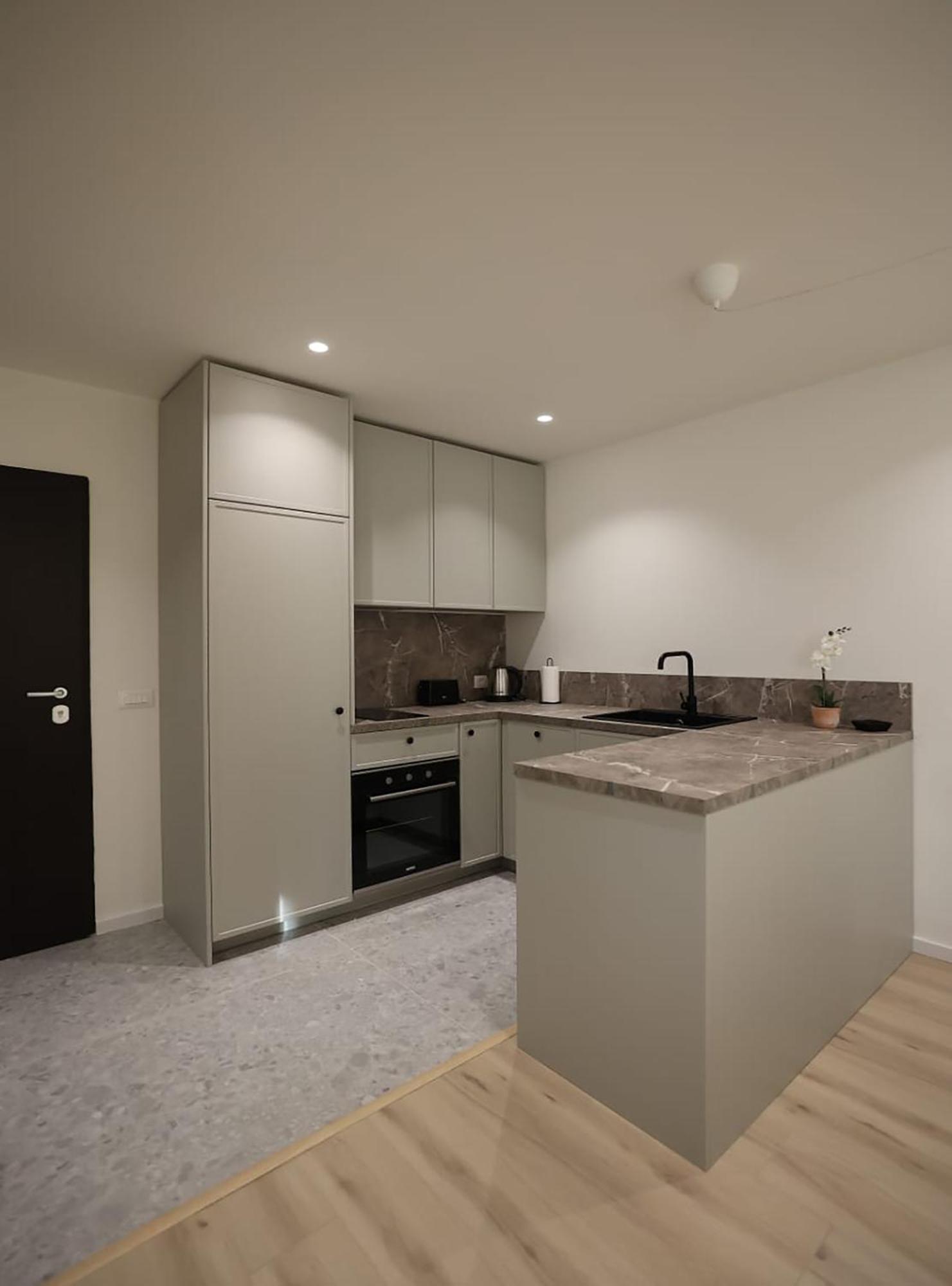 Arkle Apartment 4 Tirana Buitenkant foto