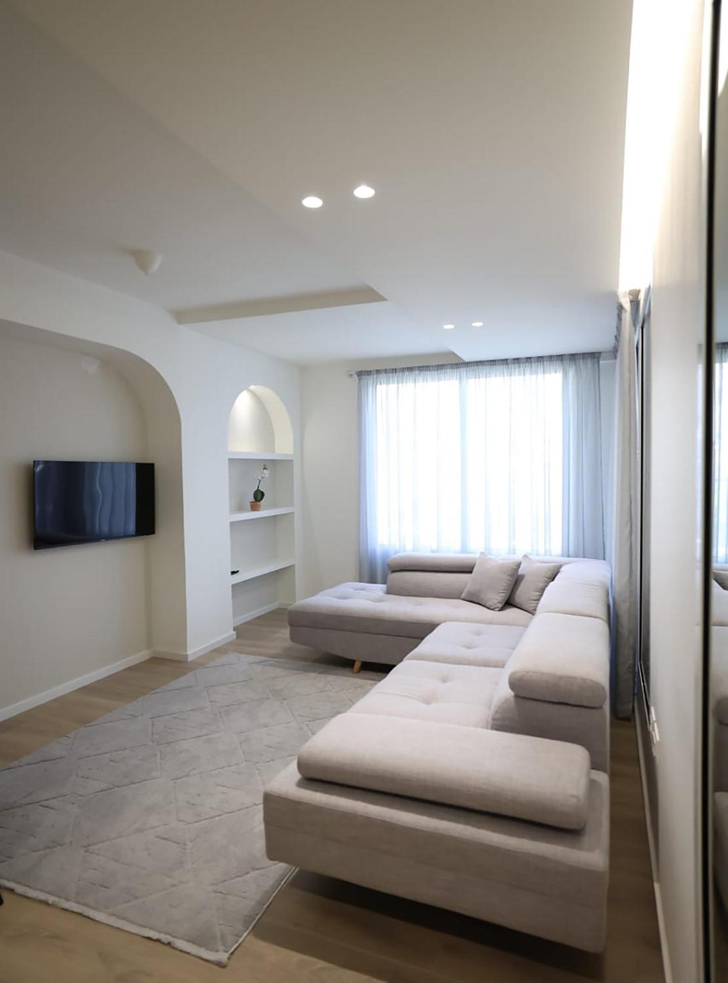 Arkle Apartment 4 Tirana Buitenkant foto