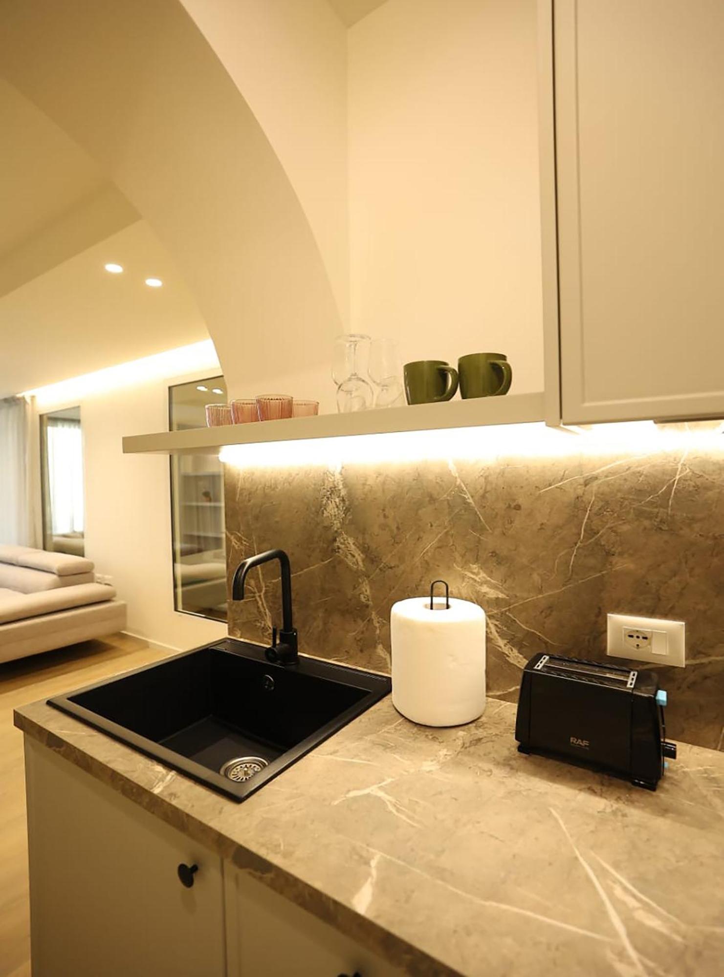 Arkle Apartment 4 Tirana Buitenkant foto