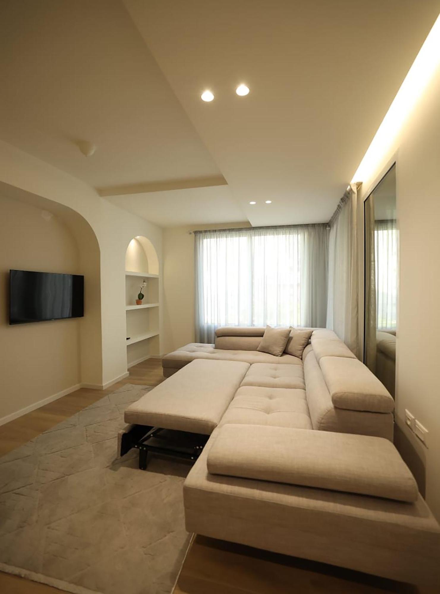 Arkle Apartment 4 Tirana Buitenkant foto